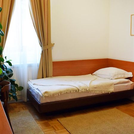 Hunting House Hotel Turija Ngoại thất bức ảnh