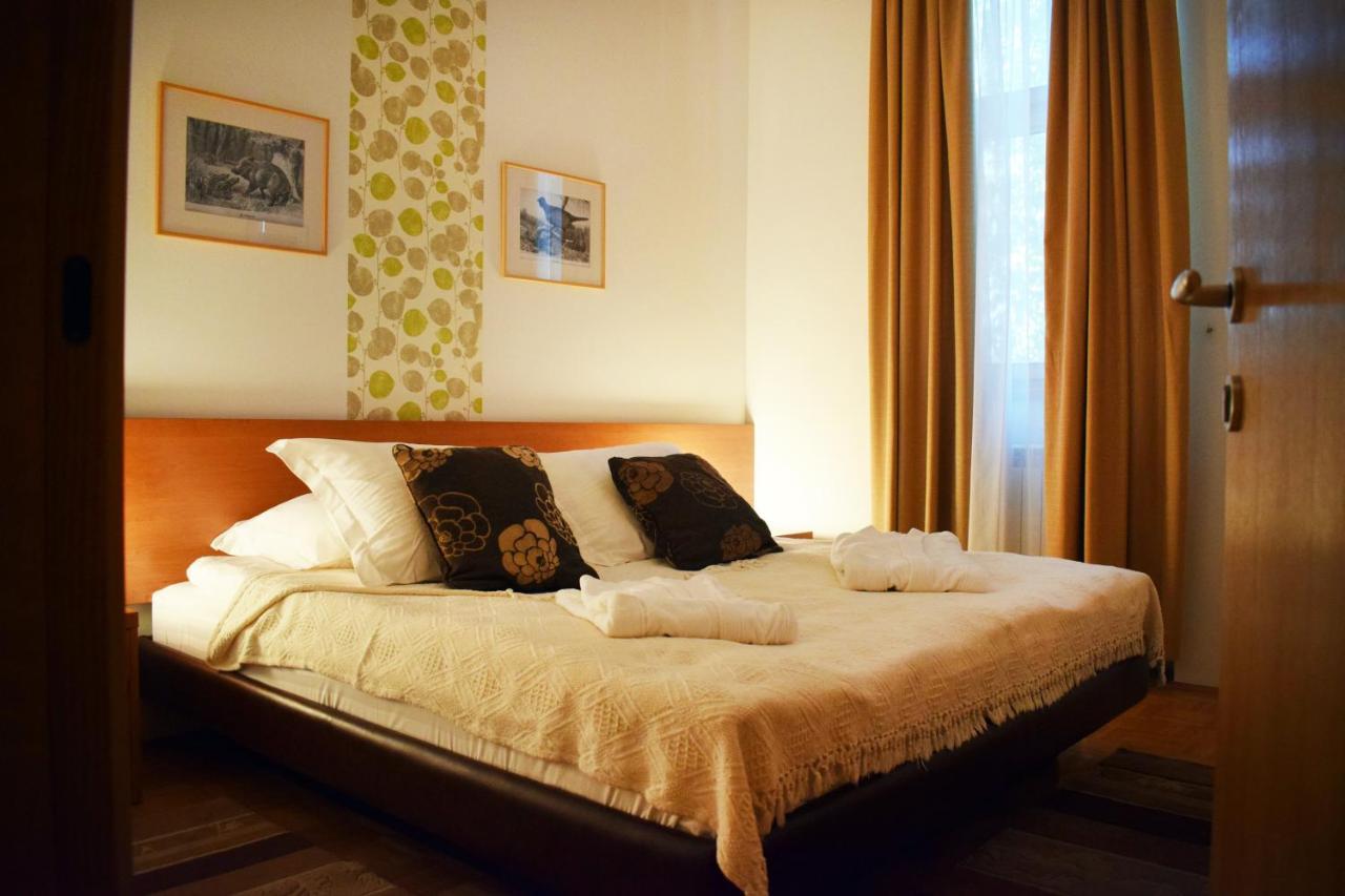 Hunting House Hotel Turija Ngoại thất bức ảnh