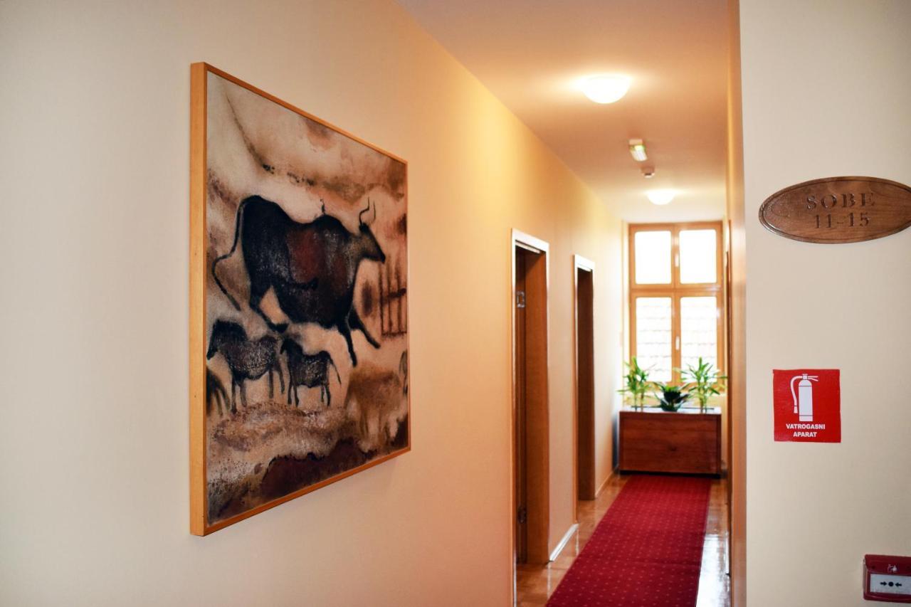 Hunting House Hotel Turija Ngoại thất bức ảnh